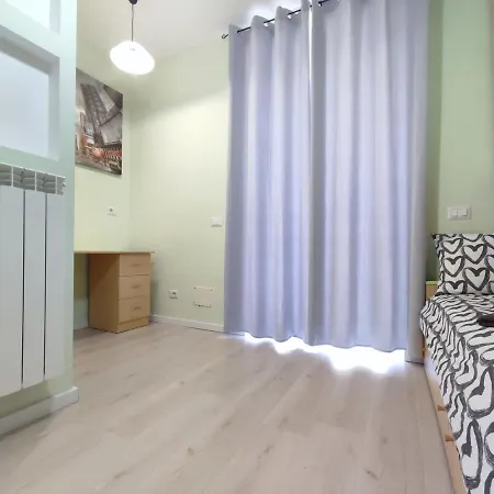Maya Apartment *